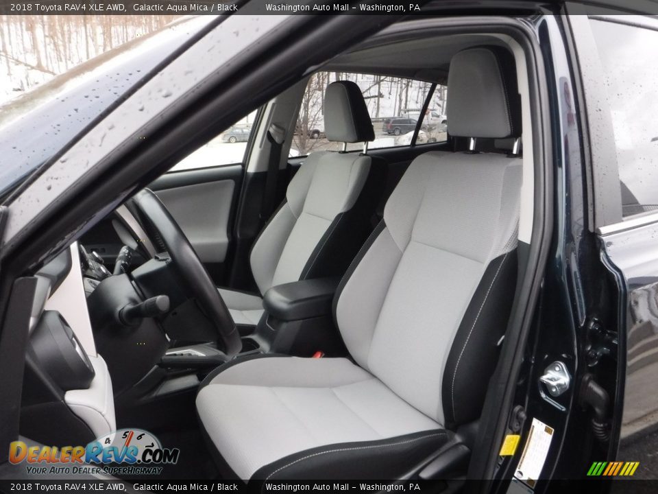 2018 Toyota RAV4 XLE AWD Galactic Aqua Mica / Black Photo #17