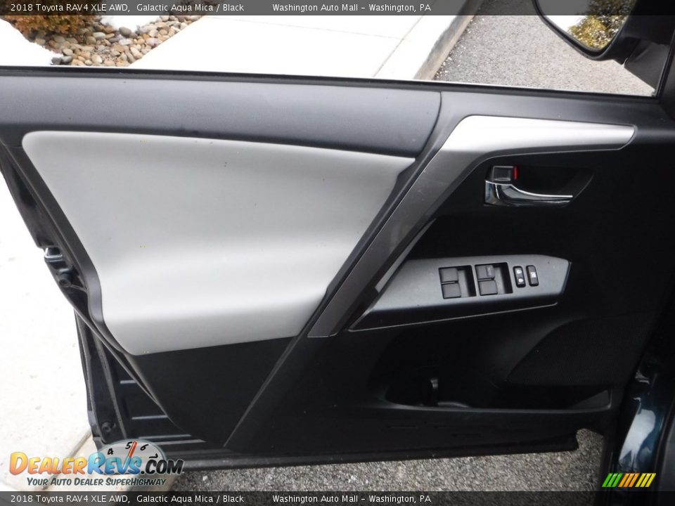 2018 Toyota RAV4 XLE AWD Galactic Aqua Mica / Black Photo #19