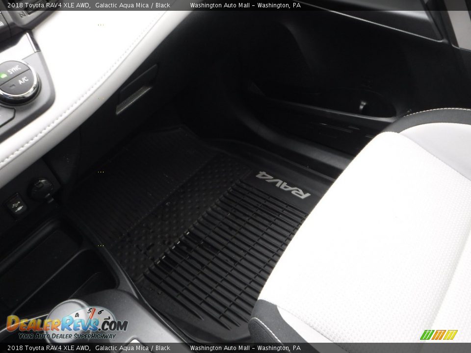2018 Toyota RAV4 XLE AWD Galactic Aqua Mica / Black Photo #20