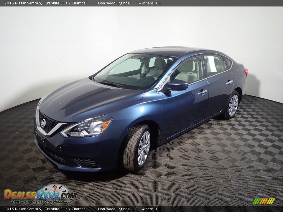 2016 Nissan Sentra S Graphite Blue / Charcoal Photo #9