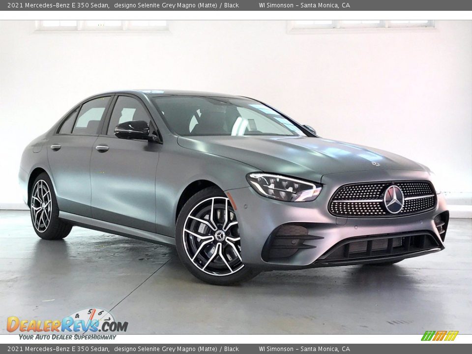 Front 3/4 View of 2021 Mercedes-Benz E 350 Sedan Photo #12