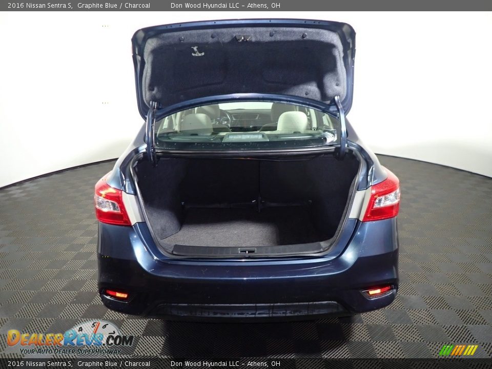 2016 Nissan Sentra S Graphite Blue / Charcoal Photo #14