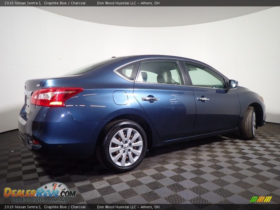 2016 Nissan Sentra S Graphite Blue / Charcoal Photo #16