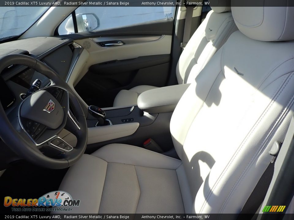 2019 Cadillac XT5 Luxury AWD Radiant Silver Metallic / Sahara Beige Photo #12