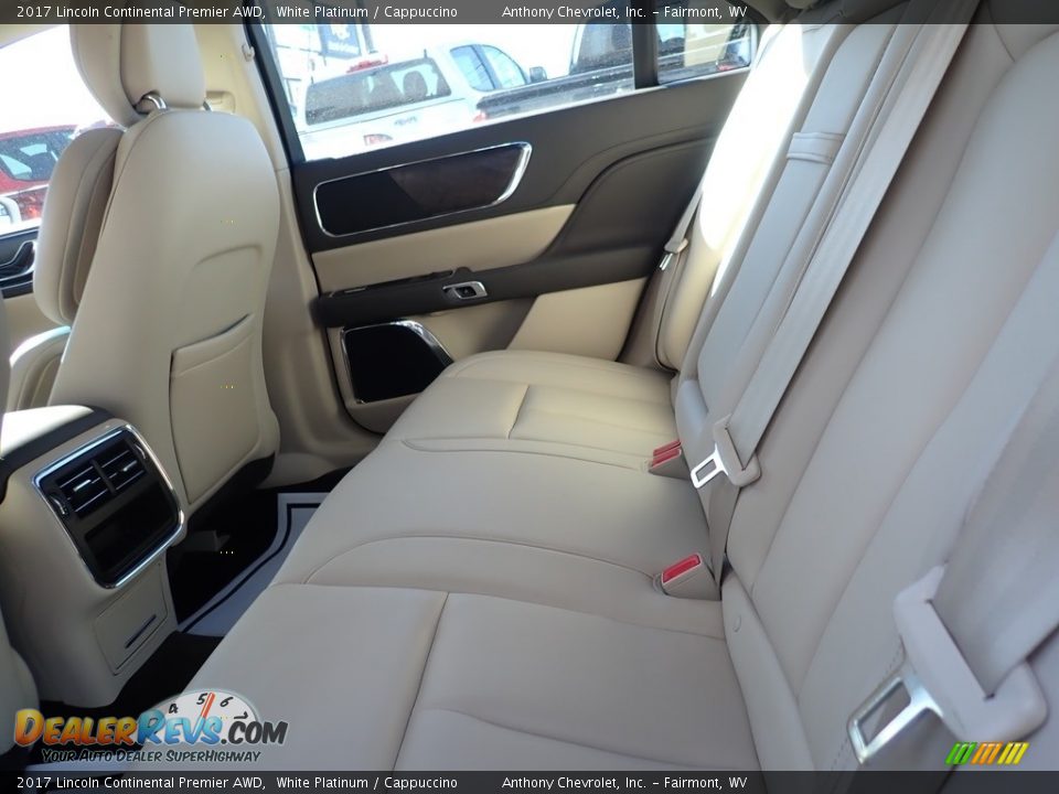 2017 Lincoln Continental Premier AWD White Platinum / Cappuccino Photo #12