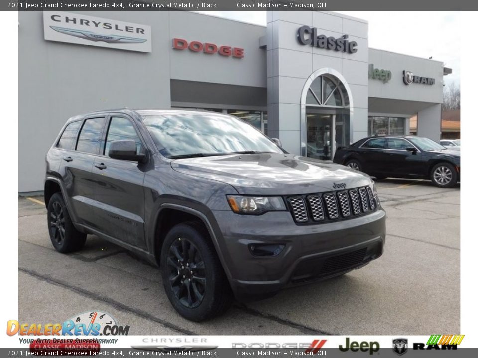 2021 Jeep Grand Cherokee Laredo 4x4 Granite Crystal Metallic / Black Photo #1
