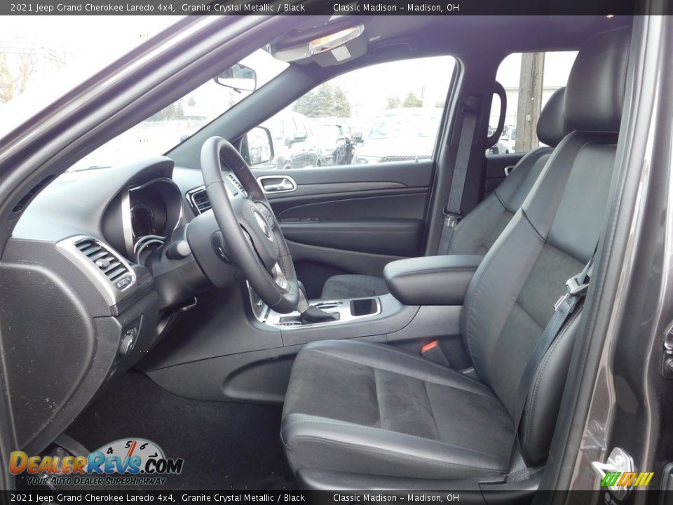 2021 Jeep Grand Cherokee Laredo 4x4 Granite Crystal Metallic / Black Photo #2