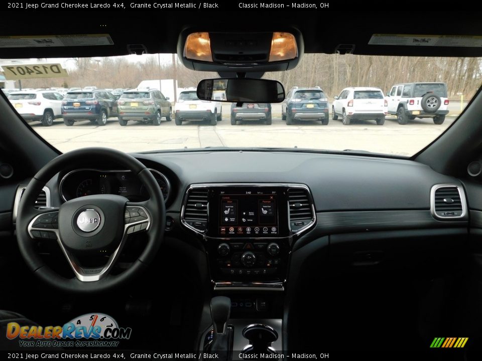 2021 Jeep Grand Cherokee Laredo 4x4 Granite Crystal Metallic / Black Photo #4