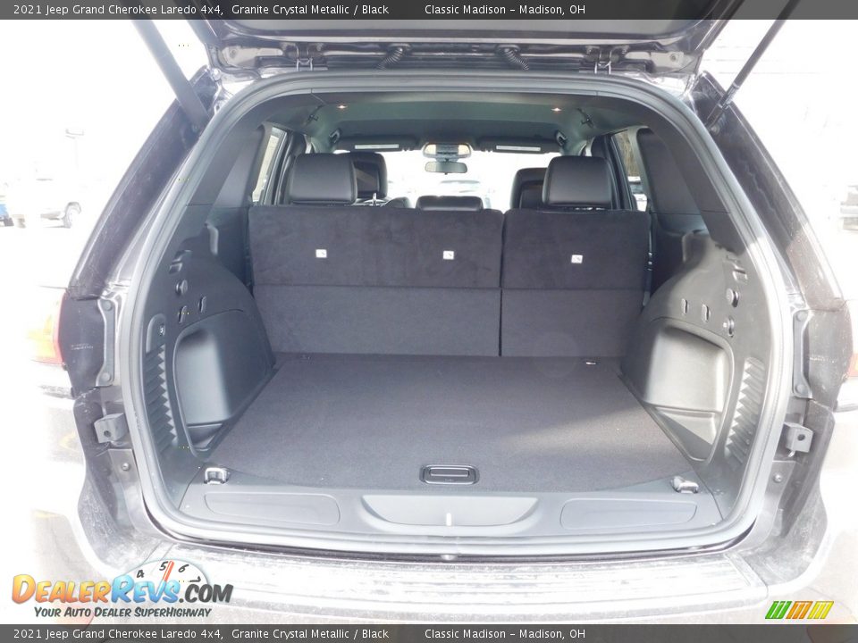 2021 Jeep Grand Cherokee Laredo 4x4 Granite Crystal Metallic / Black Photo #12