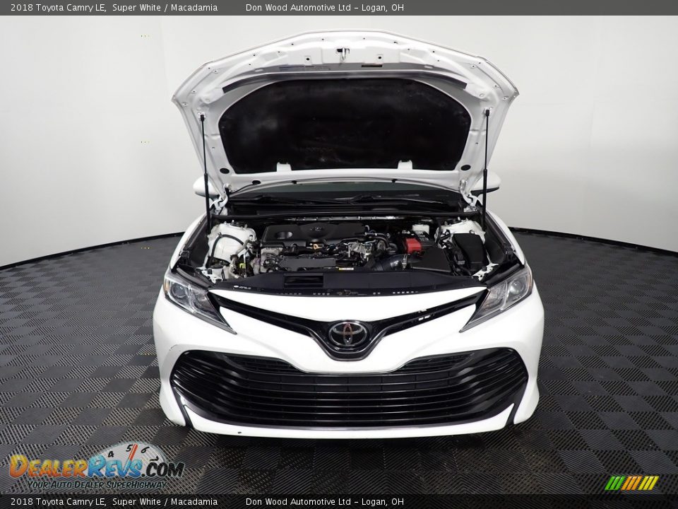2018 Toyota Camry LE Super White / Macadamia Photo #6