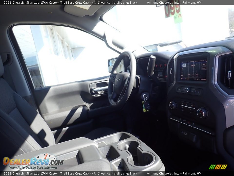 2021 Chevrolet Silverado 1500 Custom Trail Boss Crew Cab 4x4 Silver Ice Metallic / Jet Black Photo #10