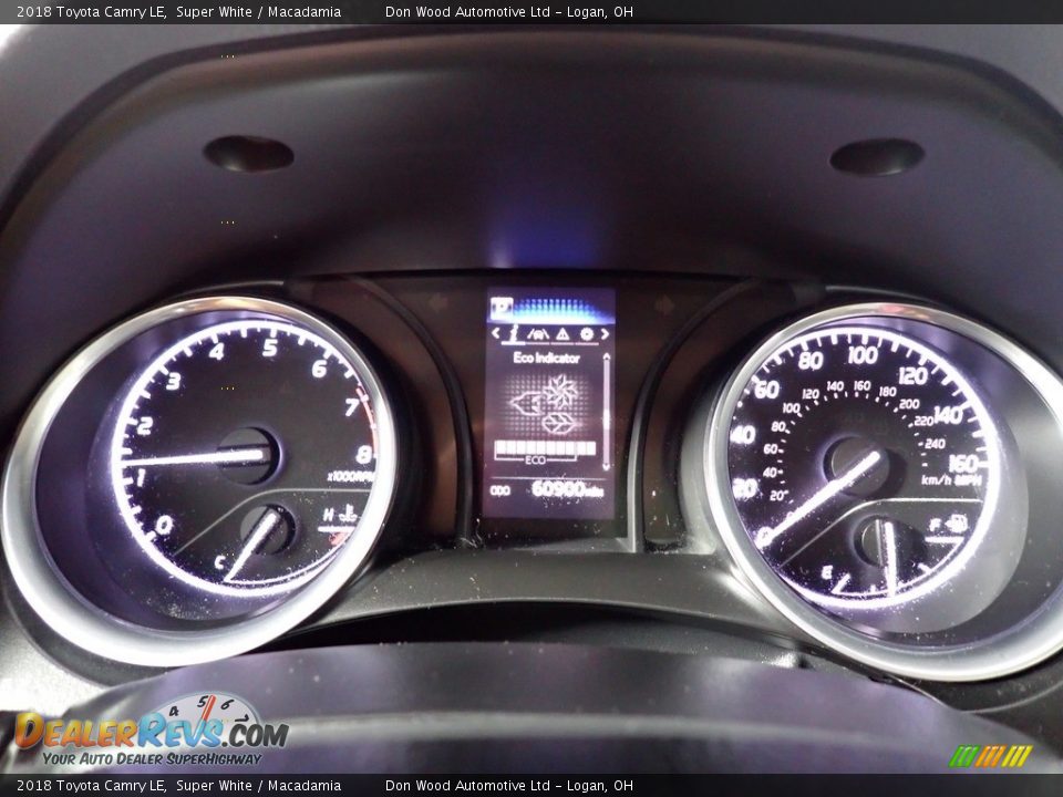 2018 Toyota Camry LE Super White / Macadamia Photo #31