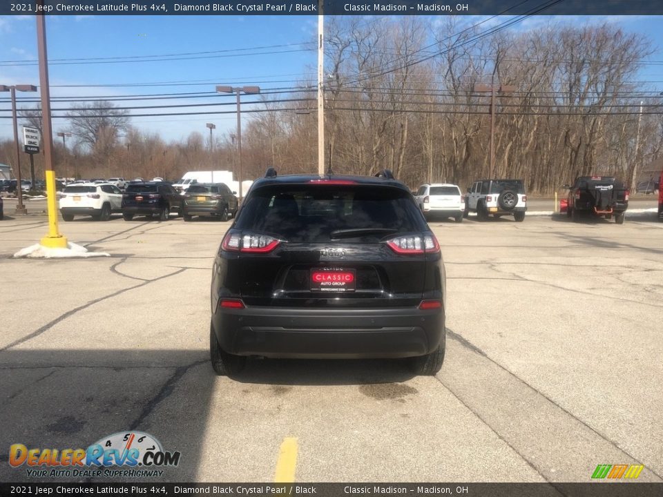 2021 Jeep Cherokee Latitude Plus 4x4 Diamond Black Crystal Pearl / Black Photo #11