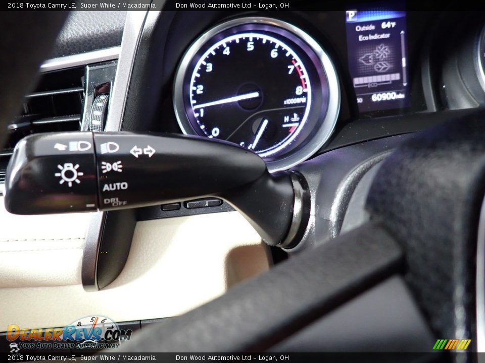 2018 Toyota Camry LE Super White / Macadamia Photo #33