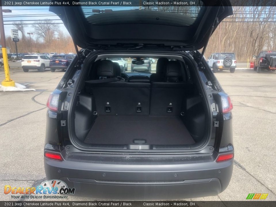 2021 Jeep Cherokee Latitude Plus 4x4 Diamond Black Crystal Pearl / Black Photo #12
