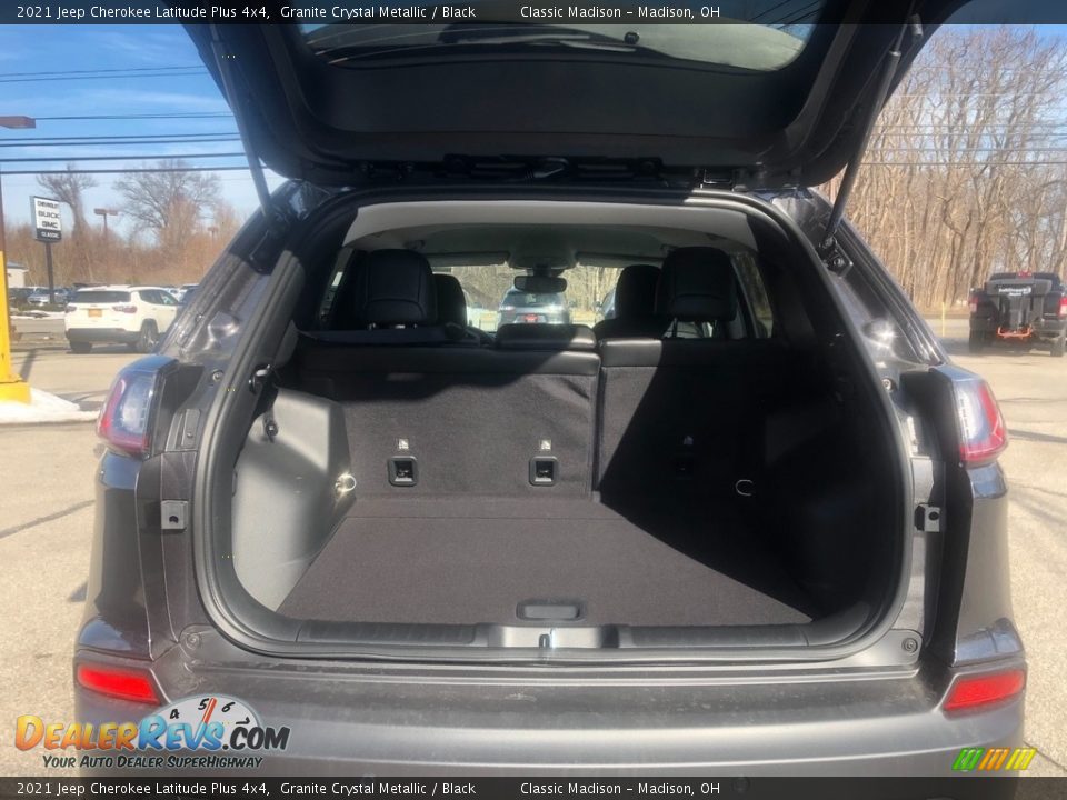 2021 Jeep Cherokee Latitude Plus 4x4 Granite Crystal Metallic / Black Photo #10