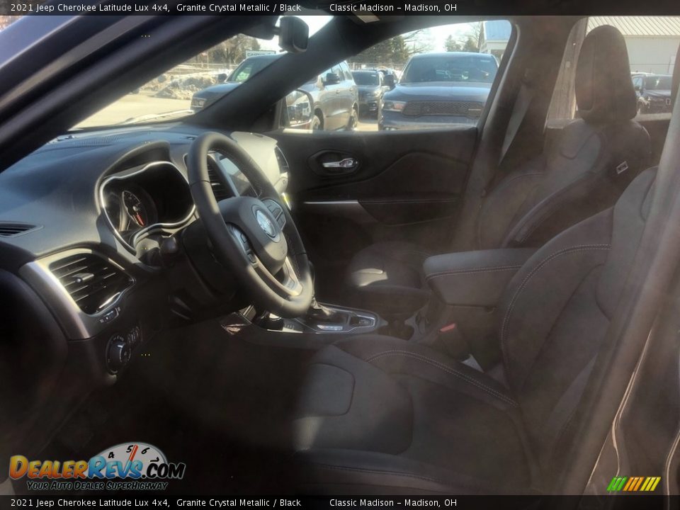 2021 Jeep Cherokee Latitude Lux 4x4 Granite Crystal Metallic / Black Photo #2