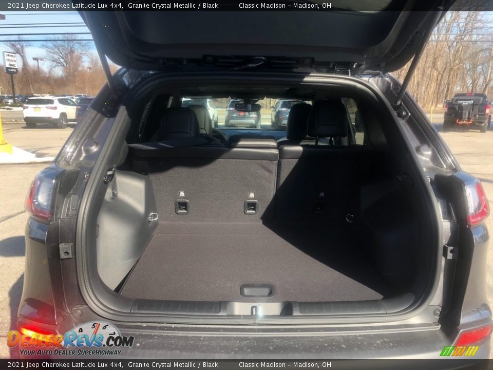 2021 Jeep Cherokee Latitude Lux 4x4 Granite Crystal Metallic / Black Photo #13