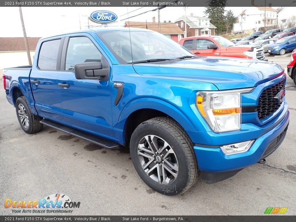 Front 3/4 View of 2021 Ford F150 STX SuperCrew 4x4 Photo #7