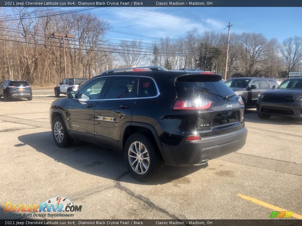 2021 Jeep Cherokee Latitude Lux 4x4 Diamond Black Crystal Pearl / Black Photo #10