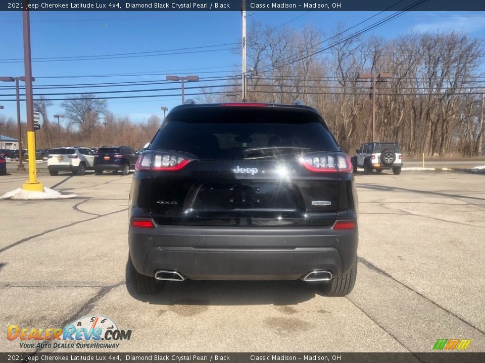 2021 Jeep Cherokee Latitude Lux 4x4 Diamond Black Crystal Pearl / Black Photo #11