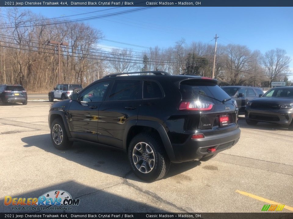 2021 Jeep Cherokee Traihawk 4x4 Diamond Black Crystal Pearl / Black Photo #10