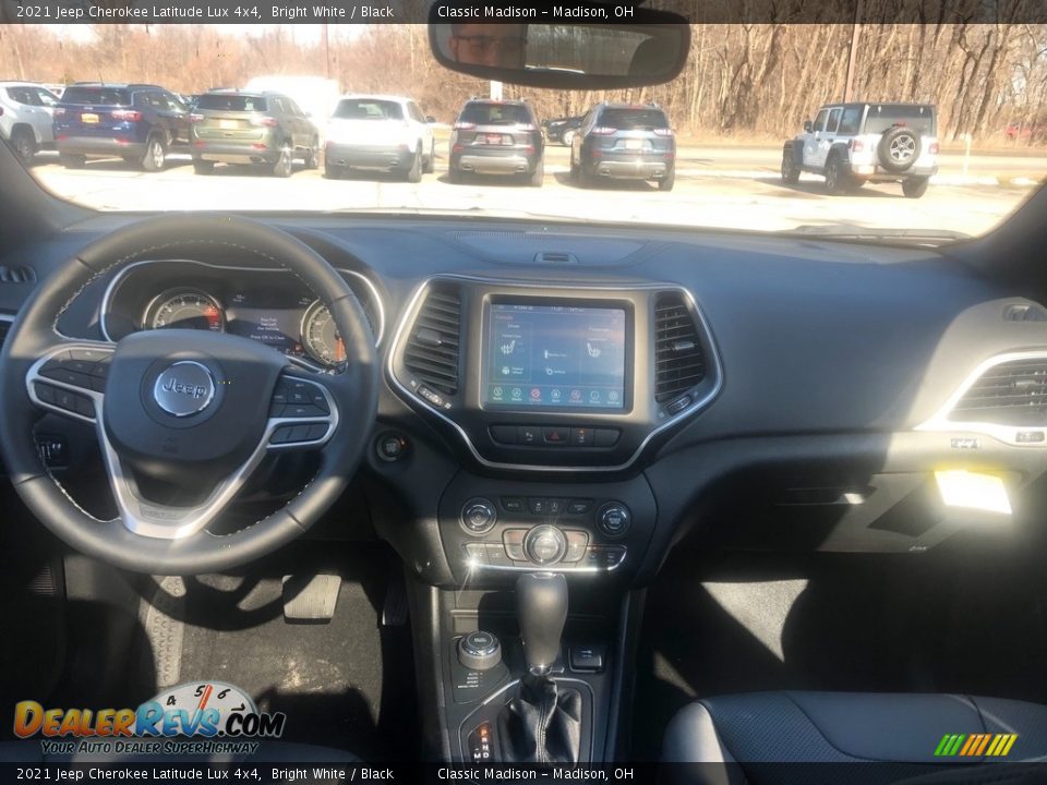 2021 Jeep Cherokee Latitude Lux 4x4 Bright White / Black Photo #5