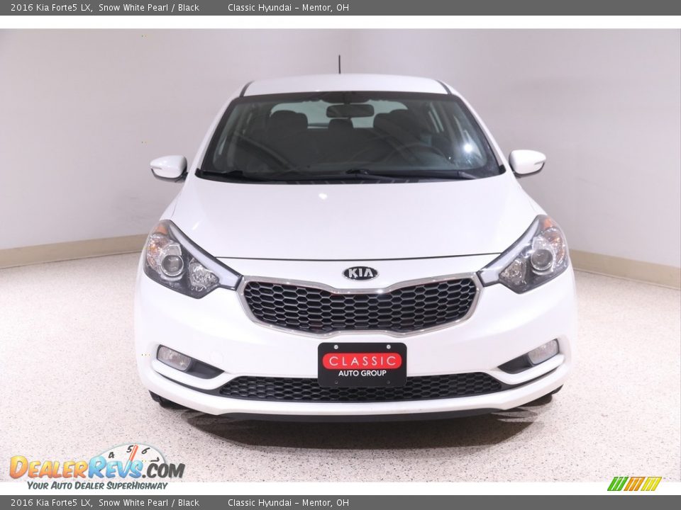 2016 Kia Forte5 LX Snow White Pearl / Black Photo #2