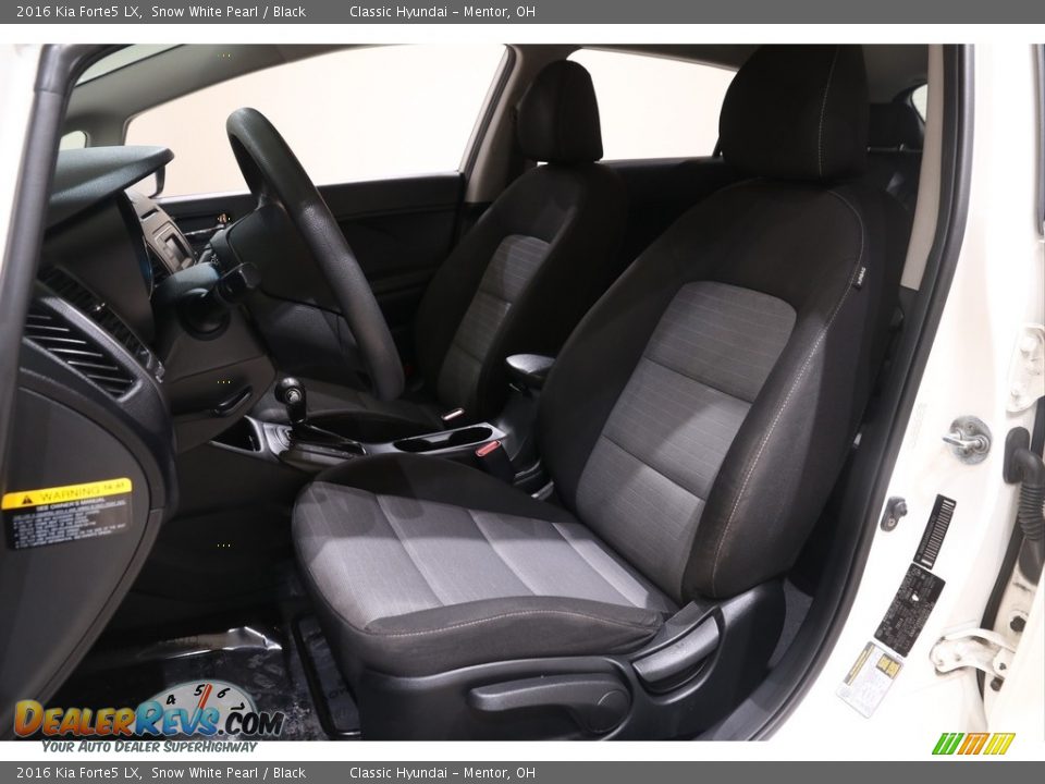 Front Seat of 2016 Kia Forte5 LX Photo #5