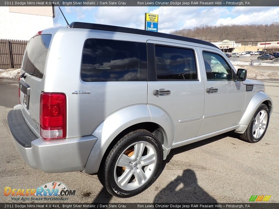 2011 Dodge Nitro Heat 4.0 4x4 Bright Silver Metallic / Dark Slate Gray Photo #6