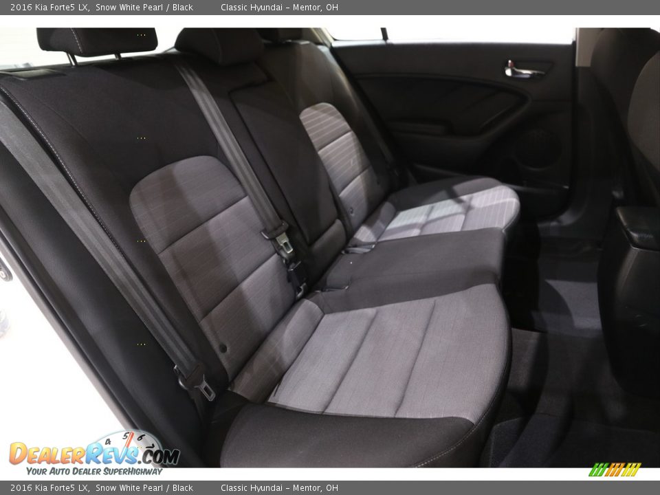 Rear Seat of 2016 Kia Forte5 LX Photo #15