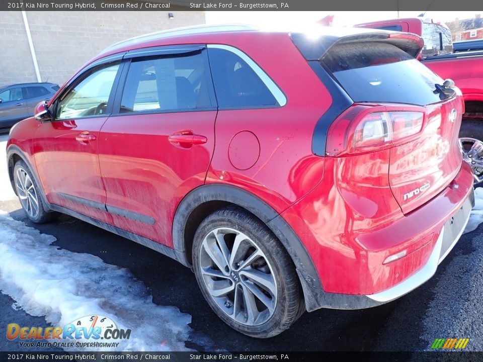 2017 Kia Niro Touring Hybrid Crimson Red / Charcoal Photo #2