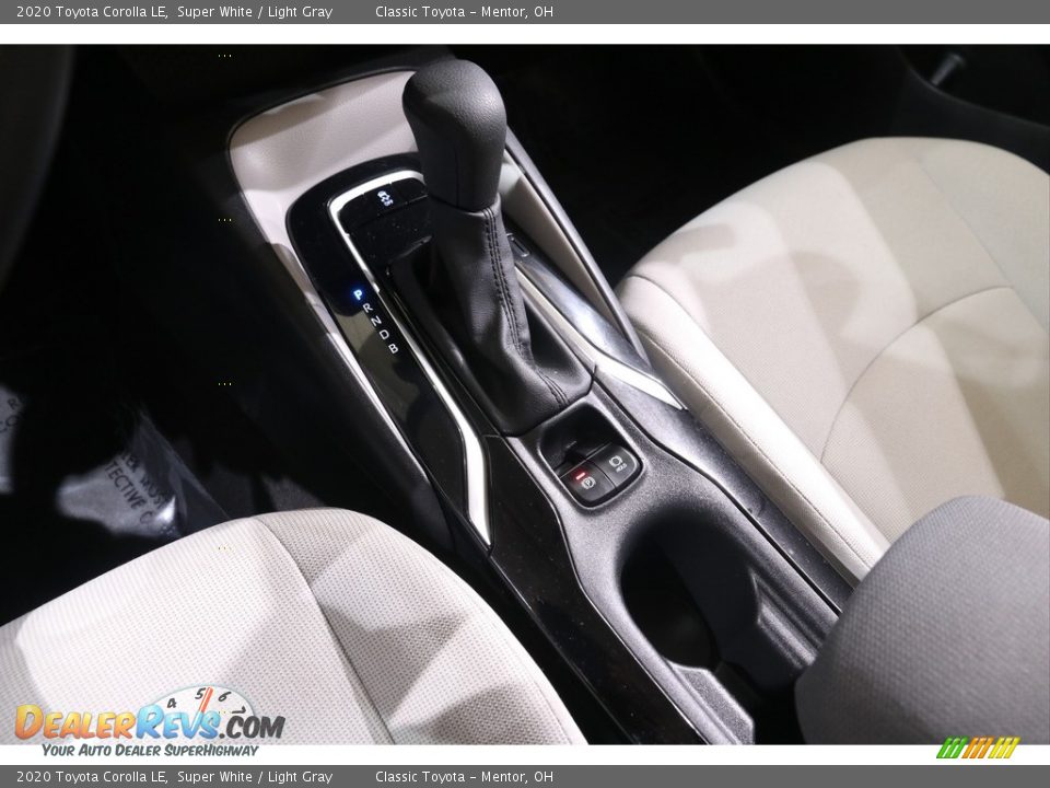 2020 Toyota Corolla LE Super White / Light Gray Photo #13