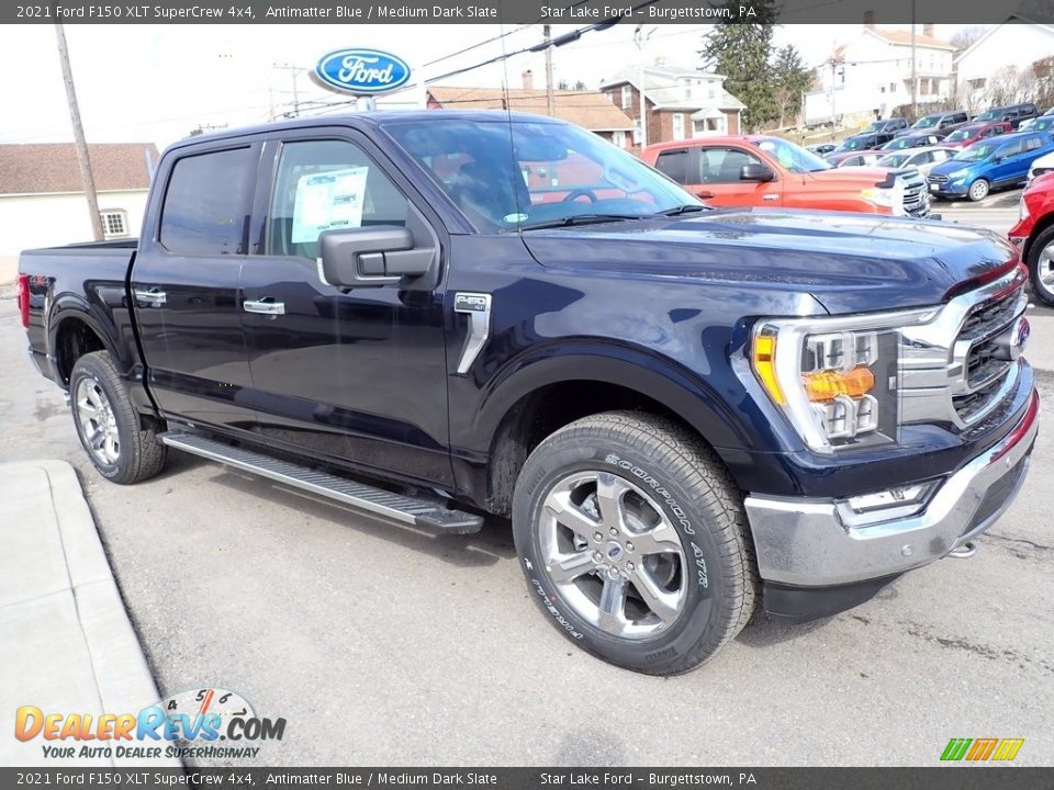 Front 3/4 View of 2021 Ford F150 XLT SuperCrew 4x4 Photo #7