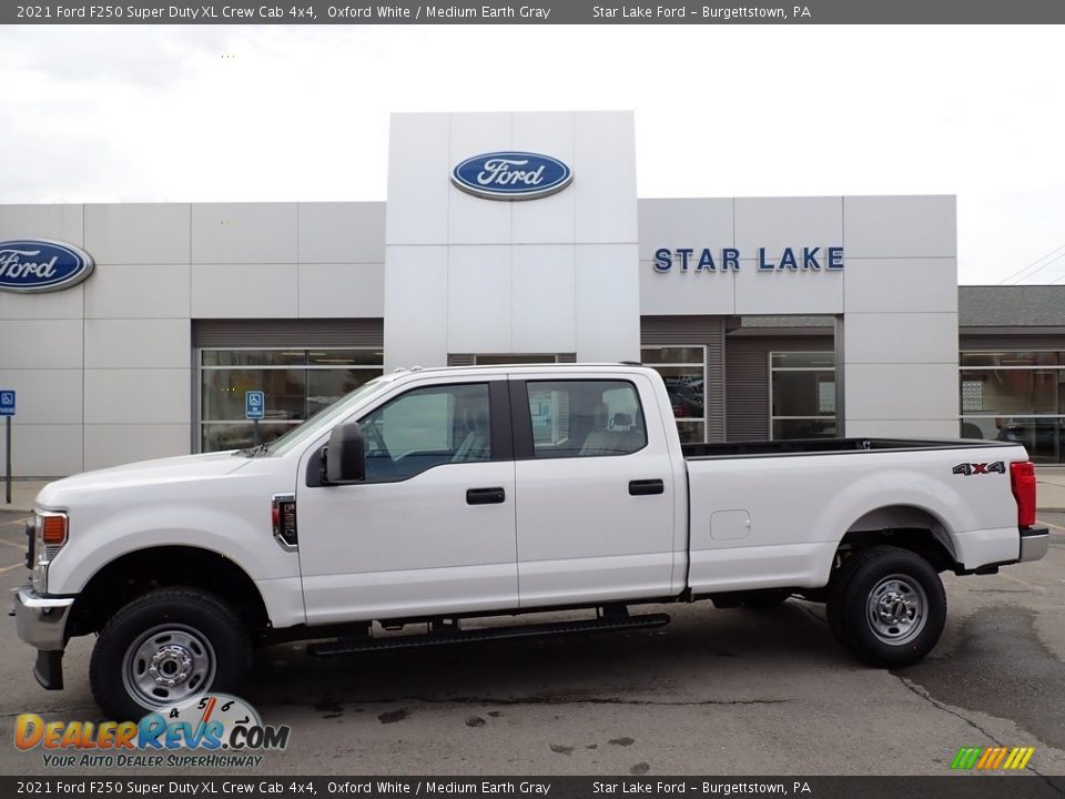 2021 Ford F250 Super Duty XL Crew Cab 4x4 Oxford White / Medium Earth Gray Photo #1