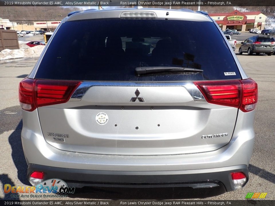 2019 Mitsubishi Outlander ES AWC Alloy Silver Metallic / Black Photo #4