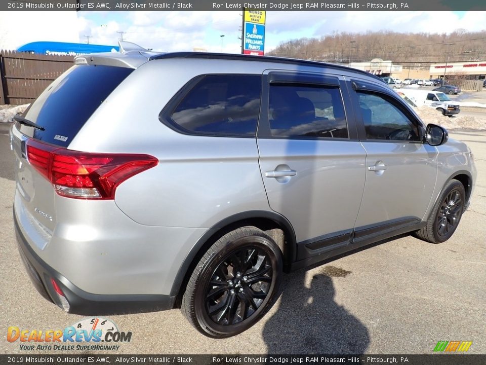 2019 Mitsubishi Outlander ES AWC Alloy Silver Metallic / Black Photo #6