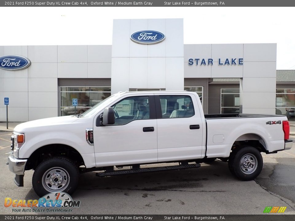 2021 Ford F250 Super Duty XL Crew Cab 4x4 Oxford White / Medium Earth Gray Photo #1