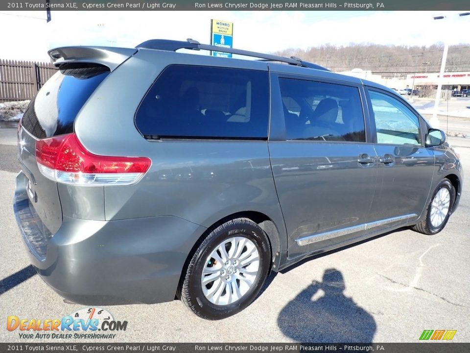 2011 Toyota Sienna XLE Cypress Green Pearl / Light Gray Photo #6