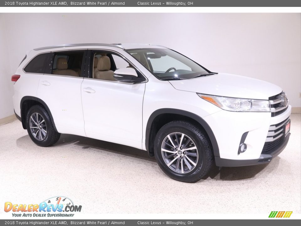 2018 Toyota Highlander XLE AWD Blizzard White Pearl / Almond Photo #1