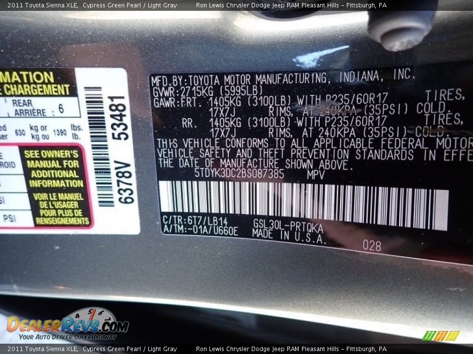 2011 Toyota Sienna XLE Cypress Green Pearl / Light Gray Photo #16