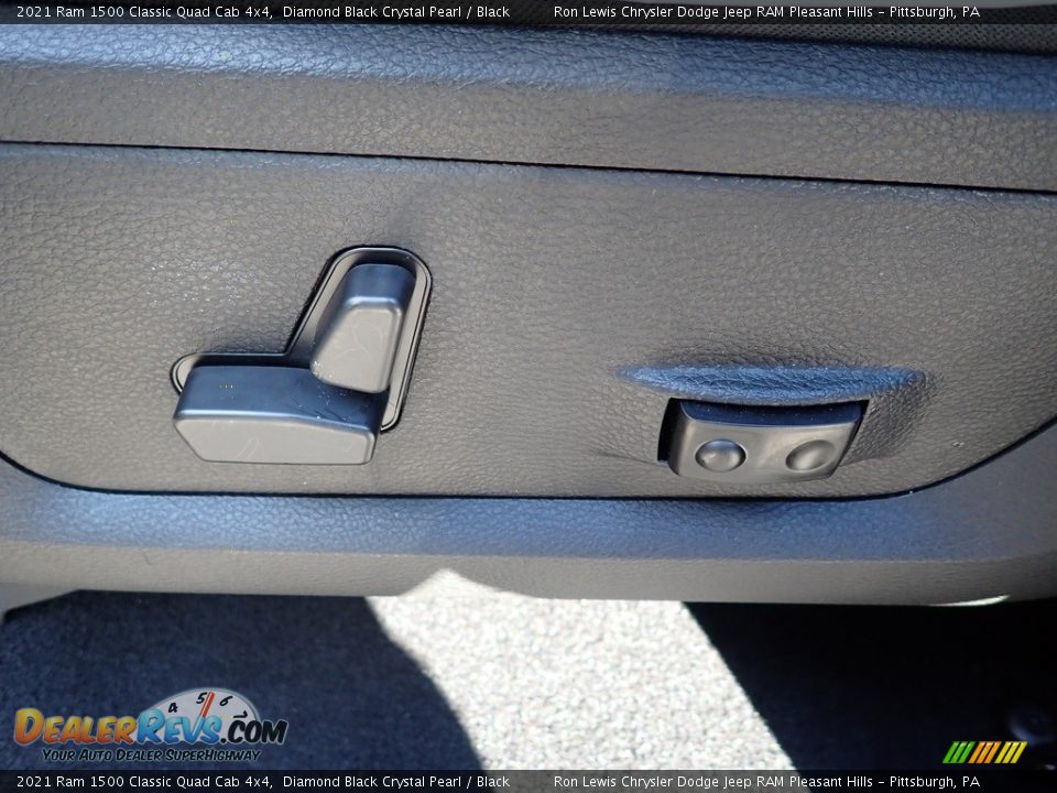 2021 Ram 1500 Classic Quad Cab 4x4 Diamond Black Crystal Pearl / Black Photo #16