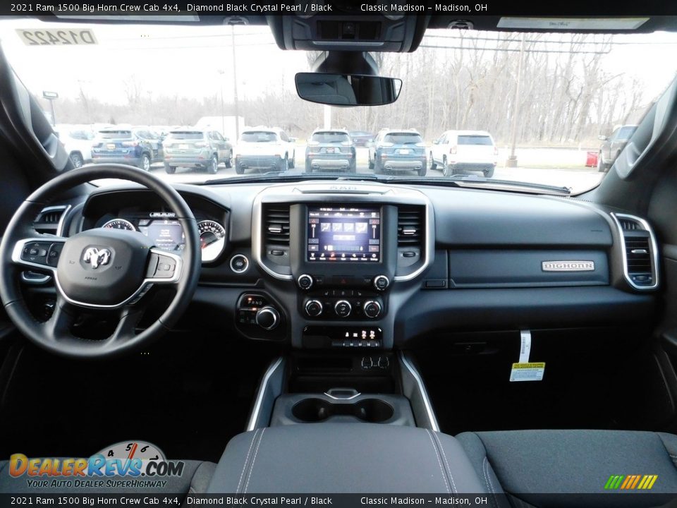2021 Ram 1500 Big Horn Crew Cab 4x4 Diamond Black Crystal Pearl / Black Photo #4