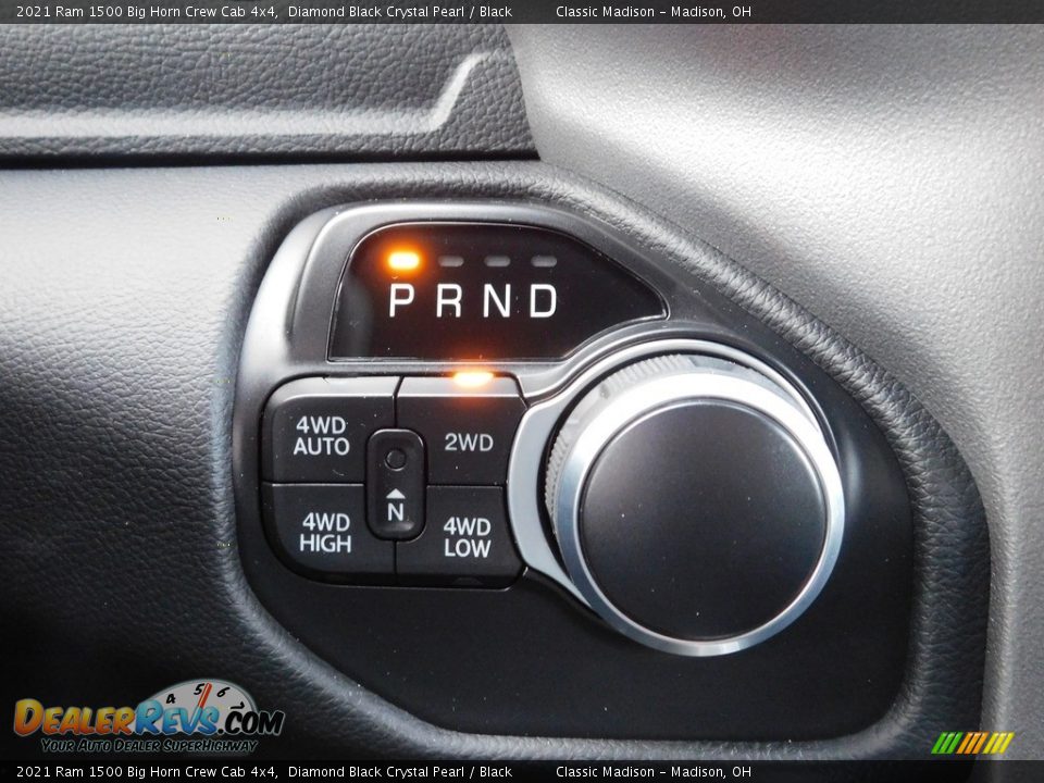 2021 Ram 1500 Big Horn Crew Cab 4x4 Shifter Photo #7