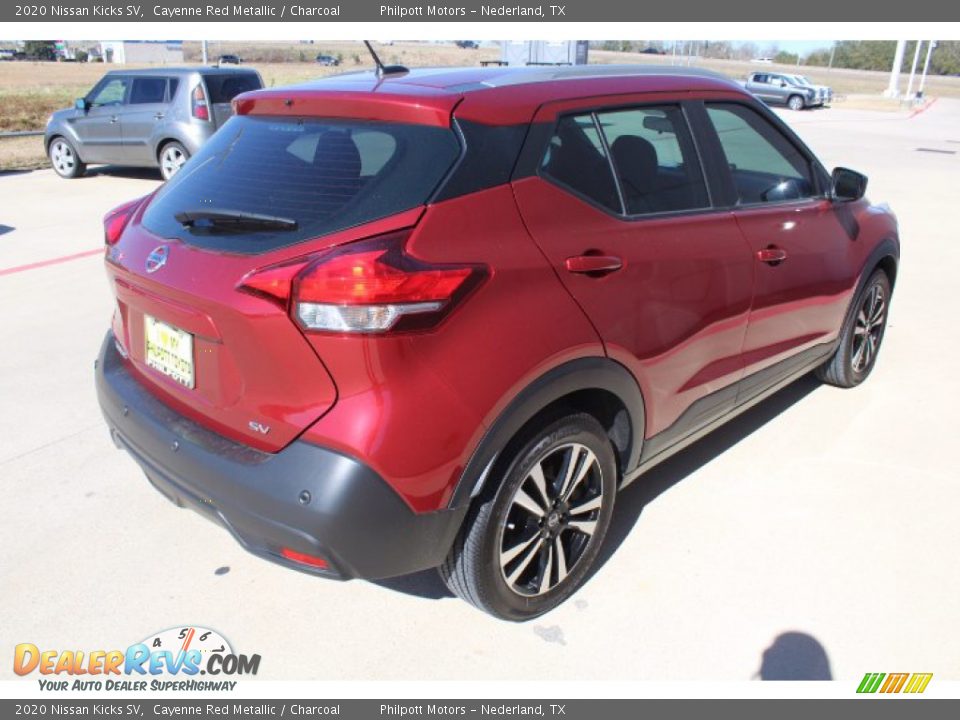 2020 Nissan Kicks SV Cayenne Red Metallic / Charcoal Photo #8