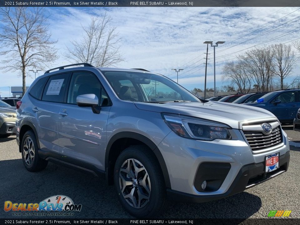 2021 Subaru Forester 2.5i Premium Ice Silver Metallic / Black Photo #1