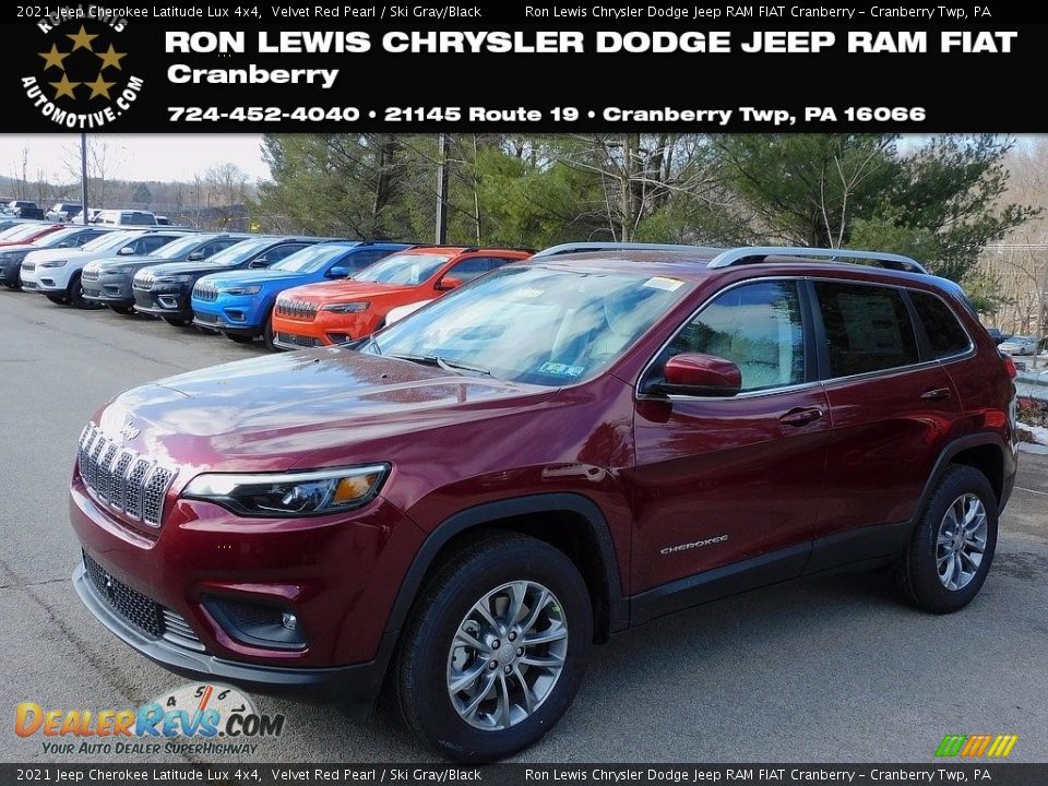 2021 Jeep Cherokee Latitude Lux 4x4 Velvet Red Pearl / Ski Gray/Black Photo #1