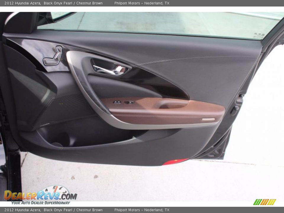 2012 Hyundai Azera Black Onyx Pearl / Chestnut Brown Photo #28