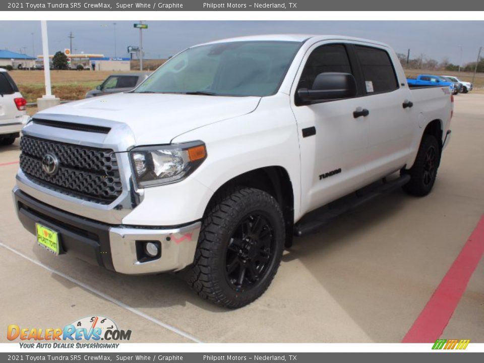 2021 Toyota Tundra SR5 CrewMax Super White / Graphite Photo #4