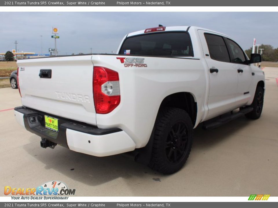 2021 Toyota Tundra SR5 CrewMax Super White / Graphite Photo #8